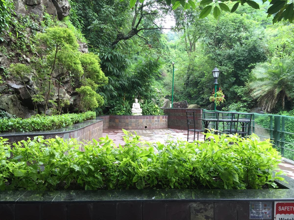Savoy Greens Hotel Kasauli Eksteriør billede